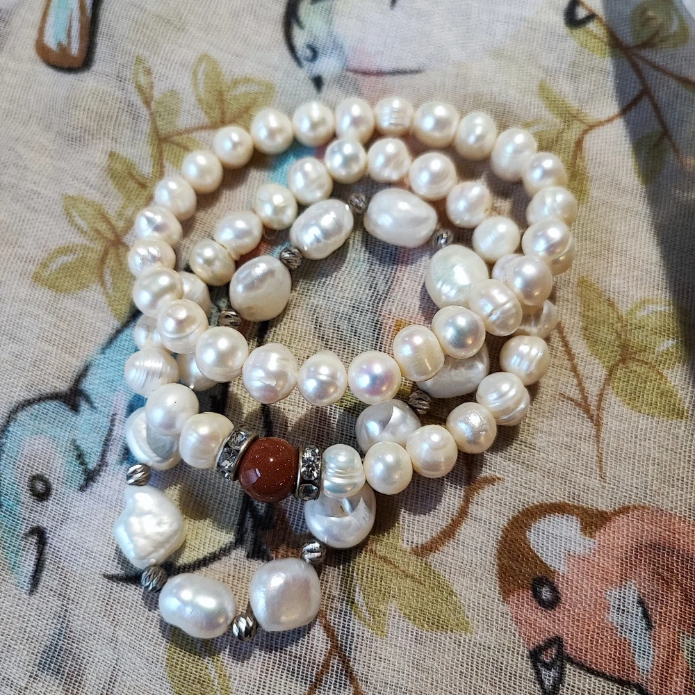 Set of 3 Pearl Stretch Bracelets Sunstone or Goldstone Bead Gritty Cold Vintage